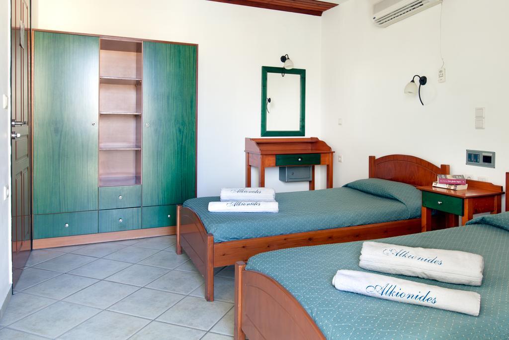 Alkionides Seaside Hotel Platanés Pokoj fotografie