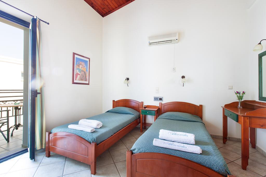Alkionides Seaside Hotel Platanés Pokoj fotografie